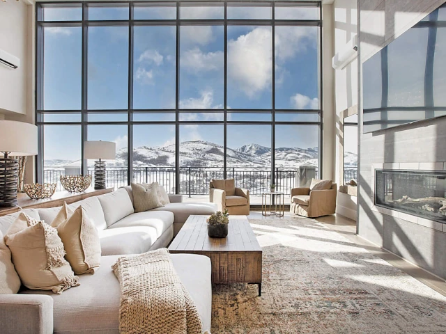 Black Rock Mountain Resort room with mountain views