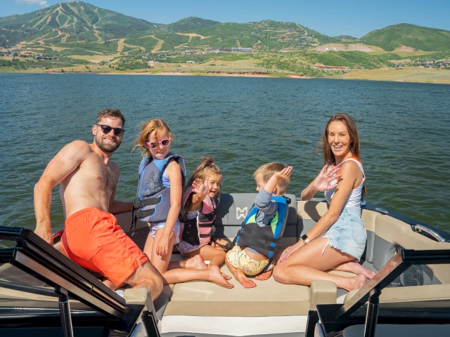 Family enjoying Jordanelle Reservoir